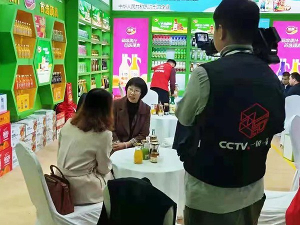牢記初心匠心閃耀—長沙糖酒會火熱進行，頂真食品接受央視專訪！